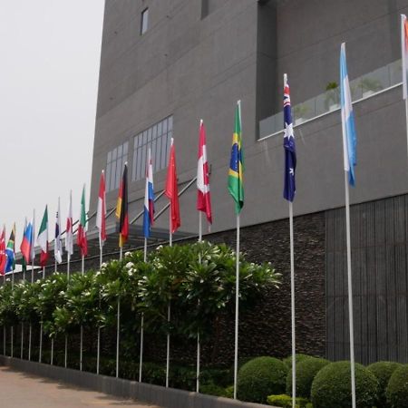 Vivanta Bhubaneswar Dn Square Exterior foto