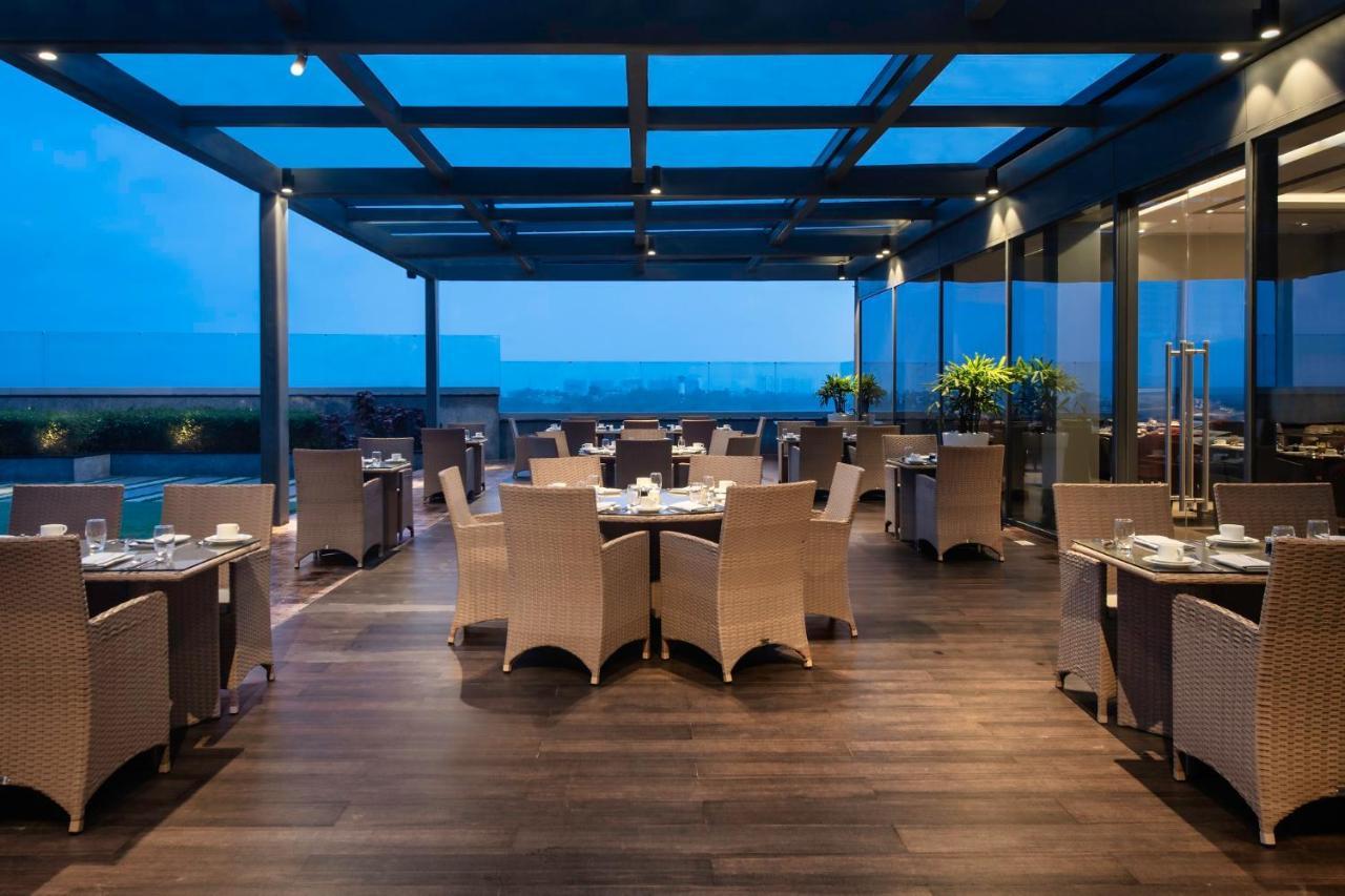 Vivanta Bhubaneswar Dn Square Exterior foto